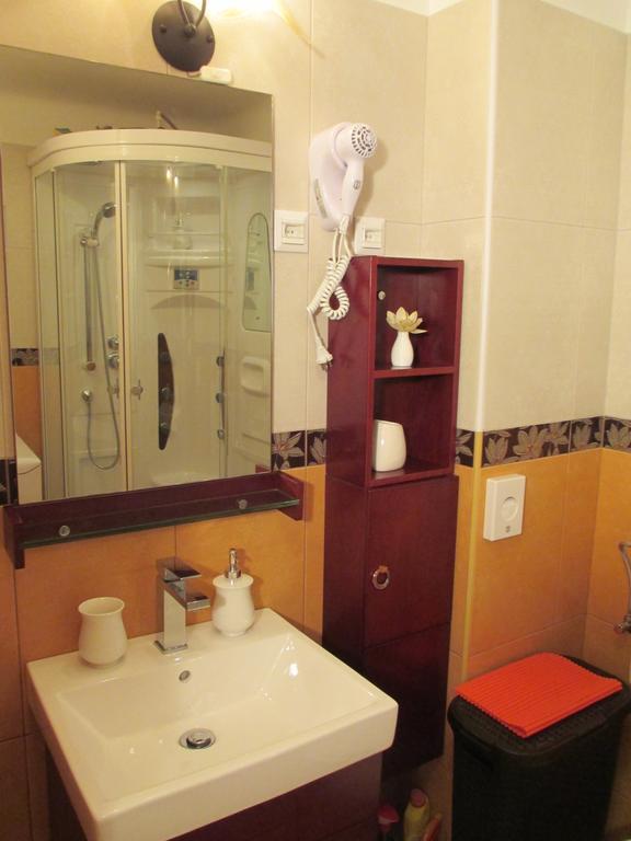 Apartment Villa Edmea Rijeka Exteriör bild